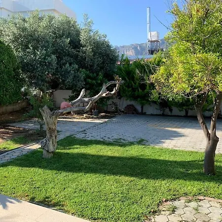 Green Yard Holiday -4 Min Walk To The Beach Nyaraló *