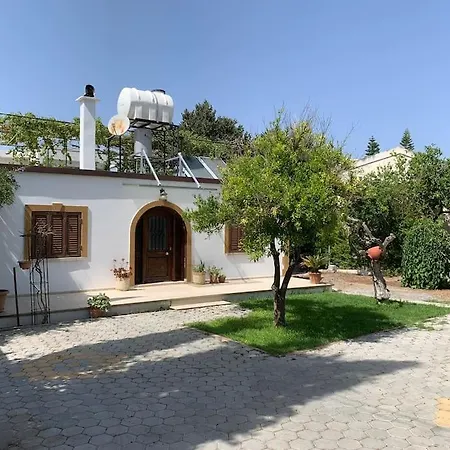 Green Yard Holiday -4 Min Walk To The Beach Holiday home
