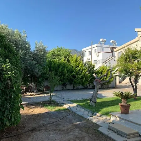 Nyaraló Green Yard Holiday -4 Min Walk To The Beach